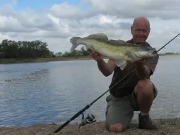 angeln-elbe-zander-fangfoto