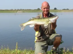 angeln-elbe-fangfoto-zander
