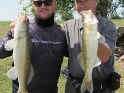 elbe-angel-zander-doppelschlag-fangfoto